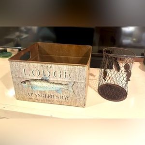 Angler Decor Lot Storage Fishing Fish Lodge Tin Bin & Fish Wire Metal Basket